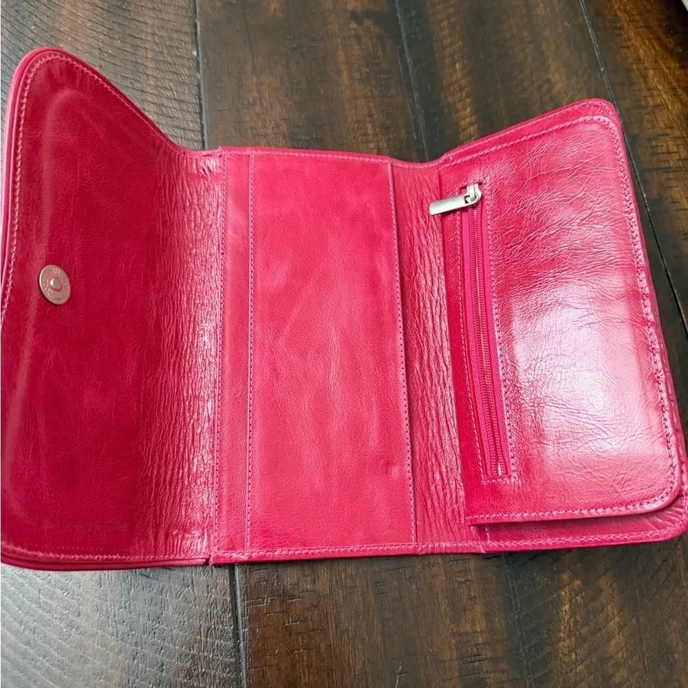 Geometric Pattern Women's Clutch with Pink Trim